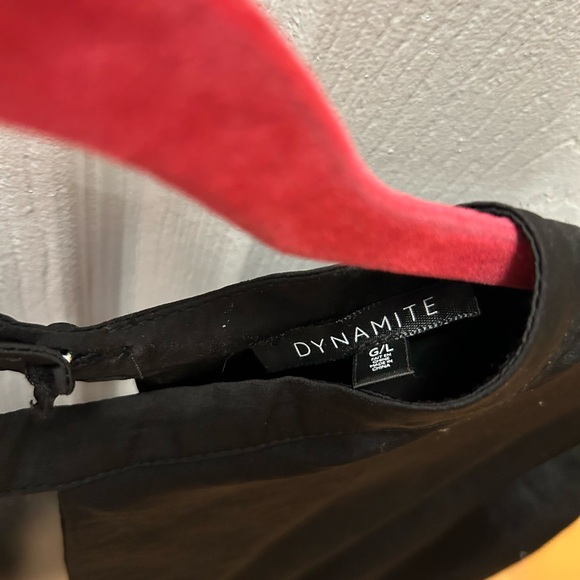 Dynamite blouse in size large. Bow to tie in the back. Semi crop top. - Picture 3 of 3